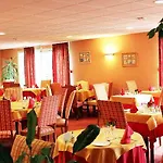 Sure By Western Memorial Hotel 3*