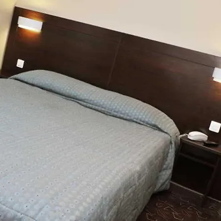 Sure By Western Memorial 3* Caen