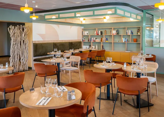 Sure By Western Memorial Отель 3*