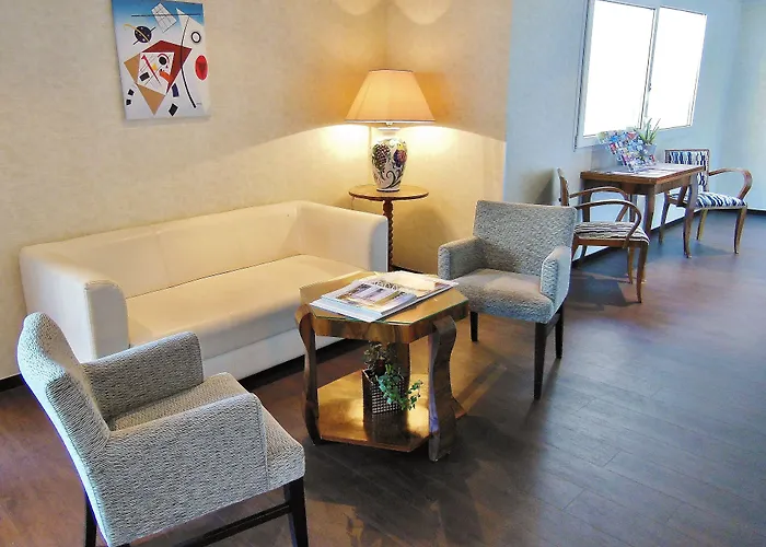 Sure By Western Memorial Кан