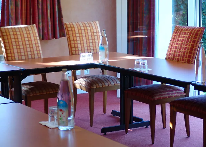 Sure By Western Memorial Caen