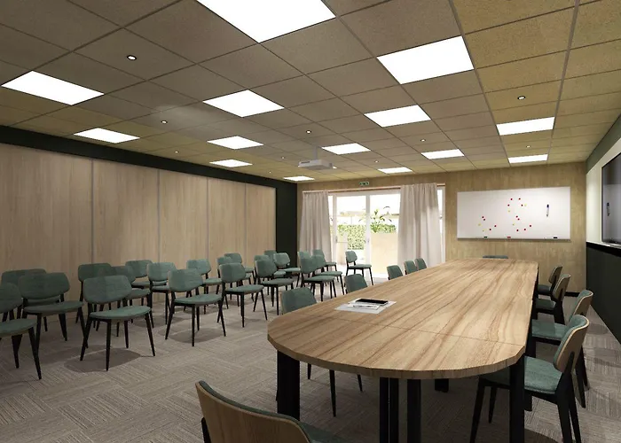 Sure By Western Memorial Отель Кан